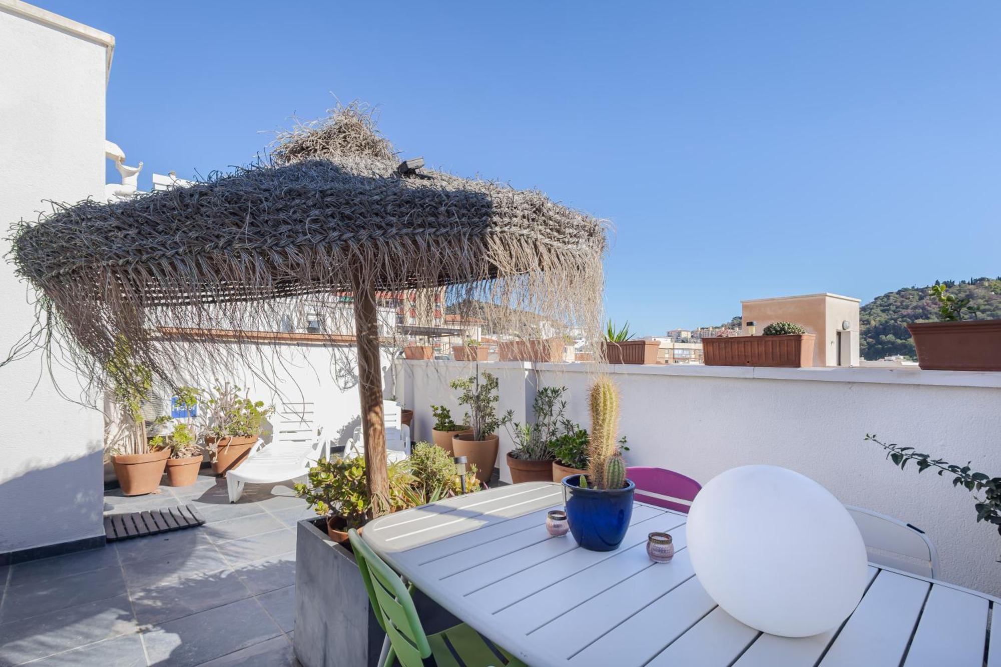 Historic Centre + Rooftop + Parking Malaga Exterior photo