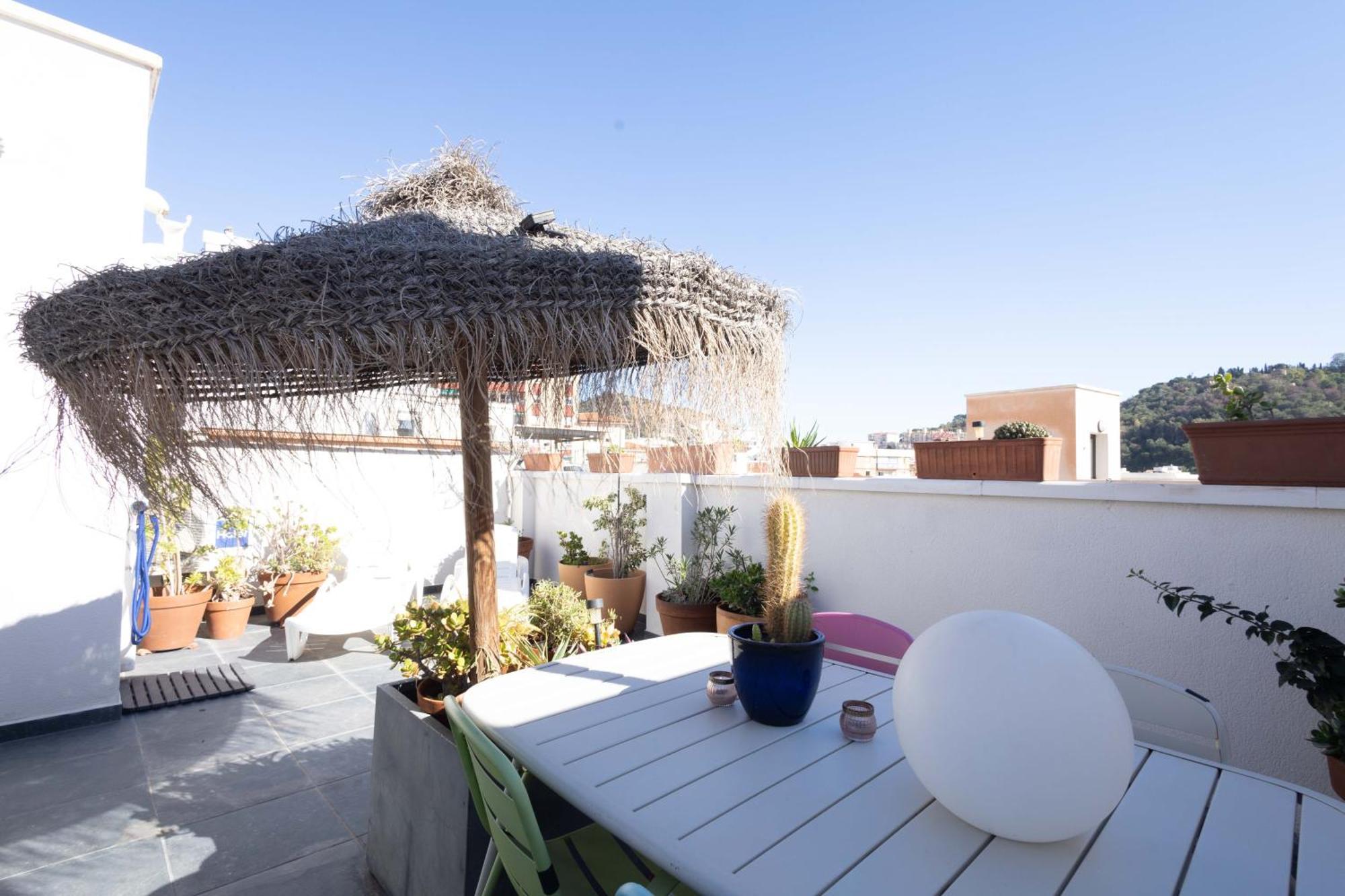 Historic Centre + Rooftop + Parking Malaga Exterior photo